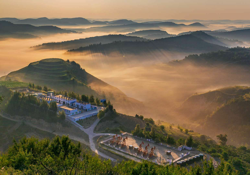 延長(zhǎng)石油吳起采油廠吳倉(cāng)堡采油隊(duì)二號(hào)注水站。王占學(xué)攝